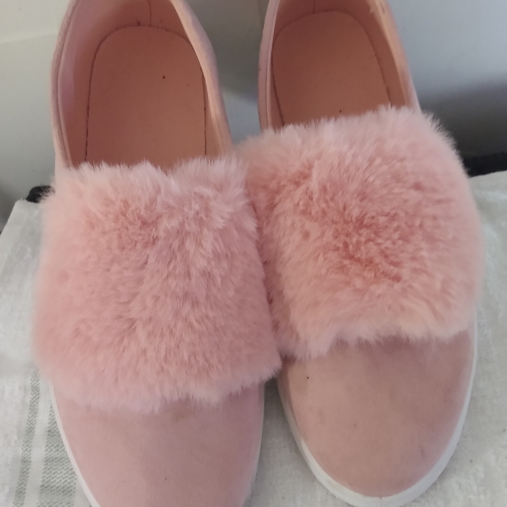 Shoe - Picture 4 of 5